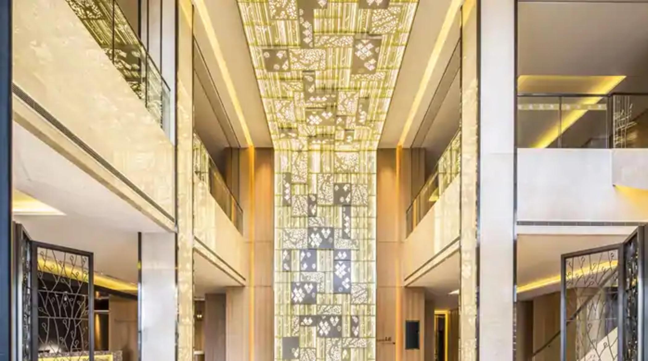 Hilton Garden Inn Ningbo Exteriör bild