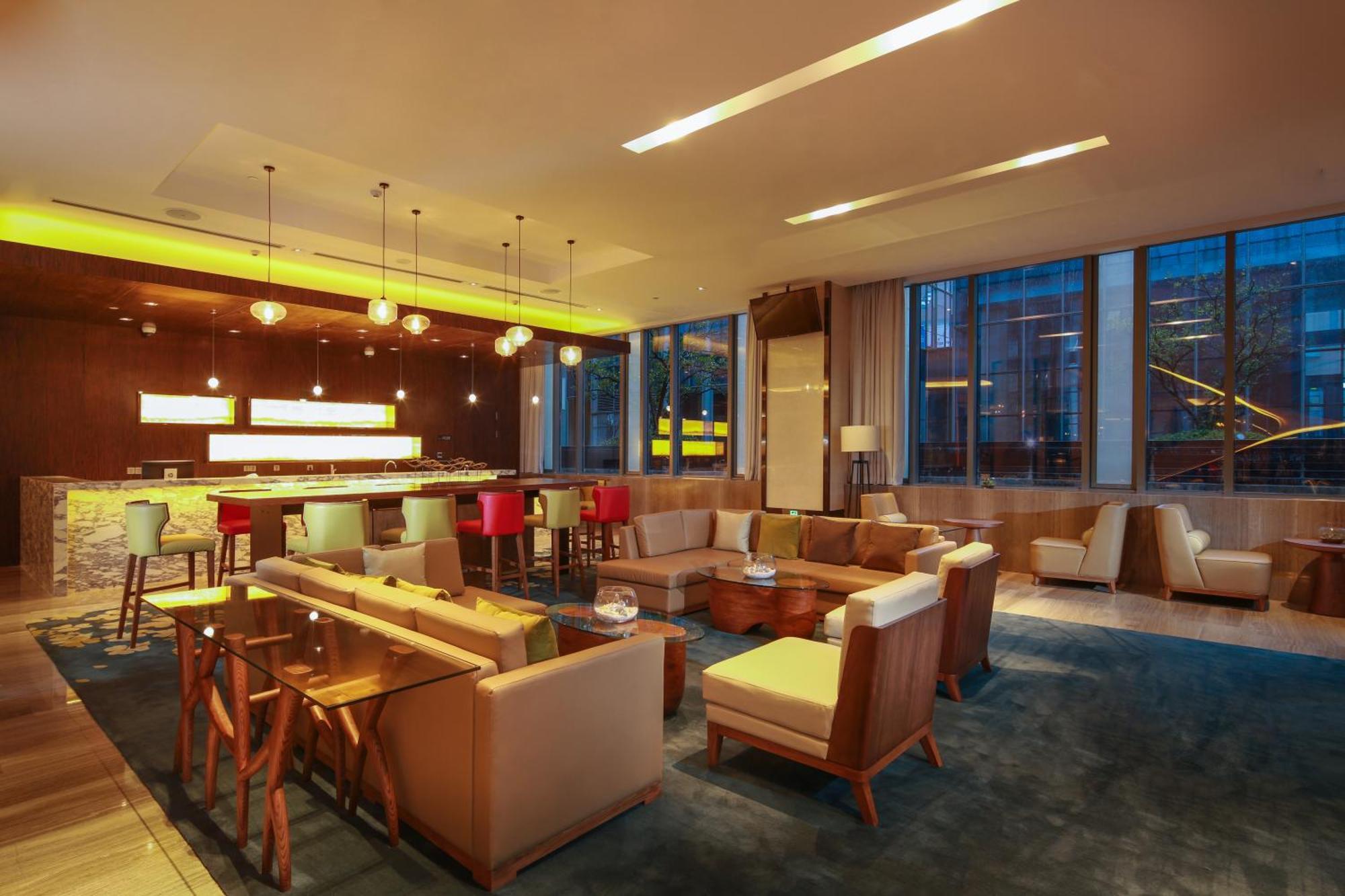 Hilton Garden Inn Ningbo Exteriör bild