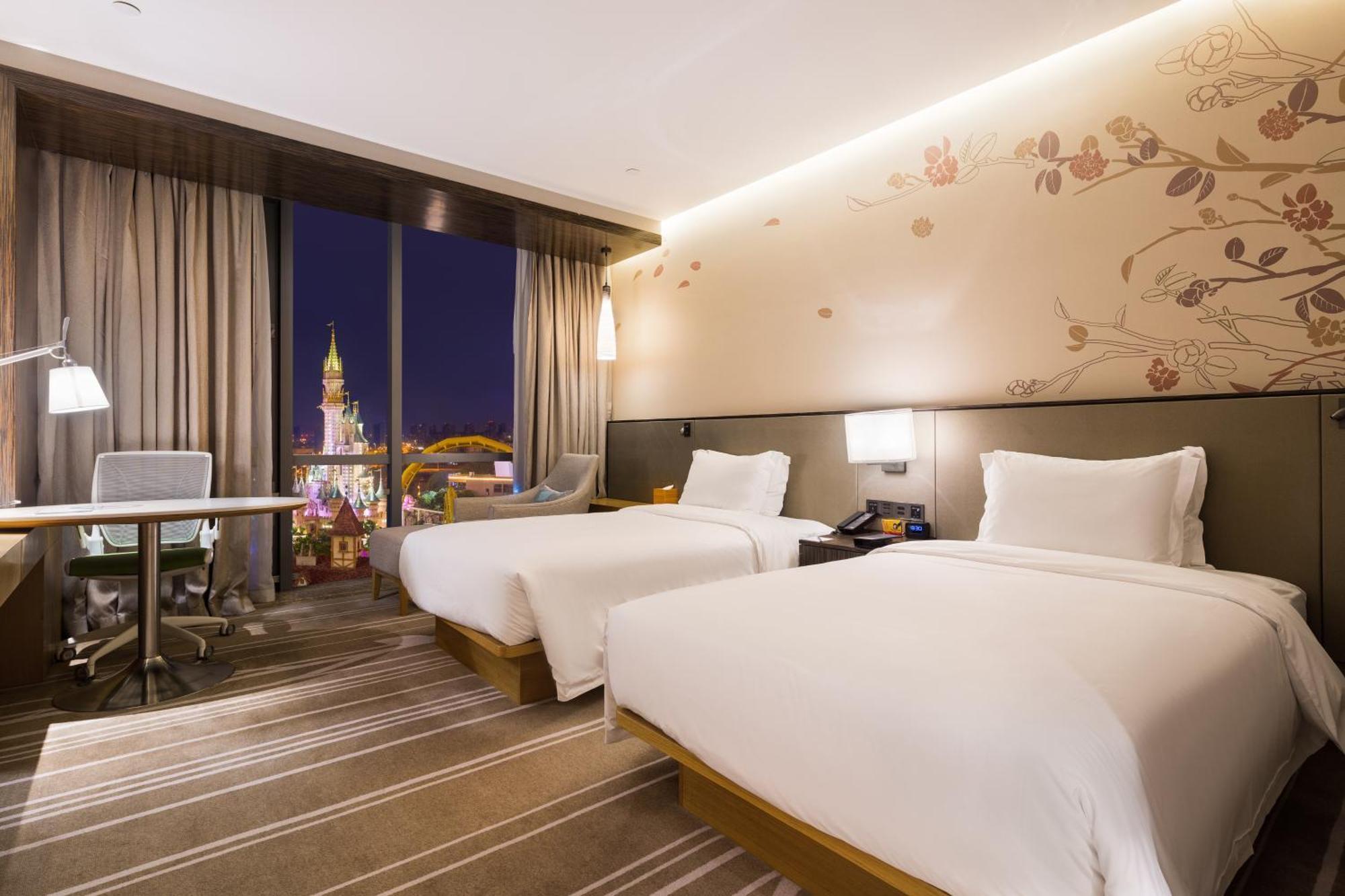 Hilton Garden Inn Ningbo Exteriör bild