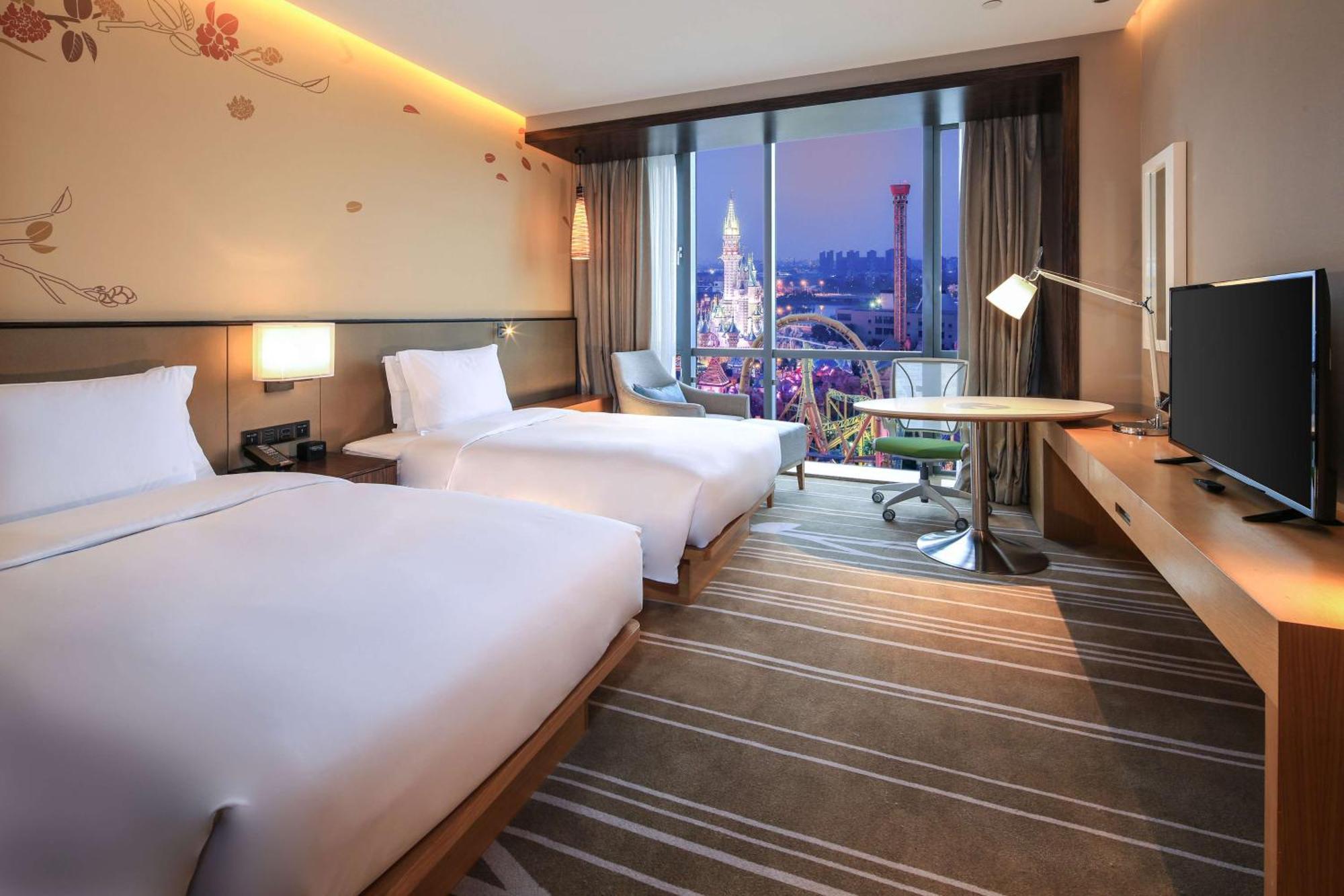 Hilton Garden Inn Ningbo Exteriör bild